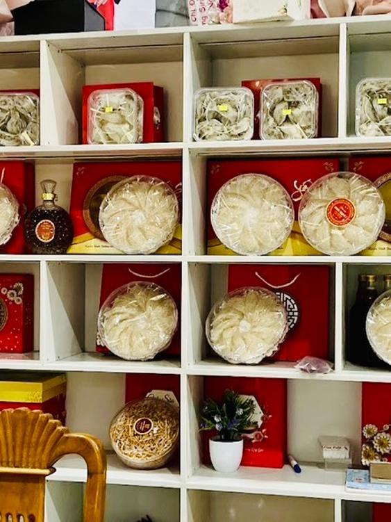 Yen Sao Minh Nguyet -3.jpg